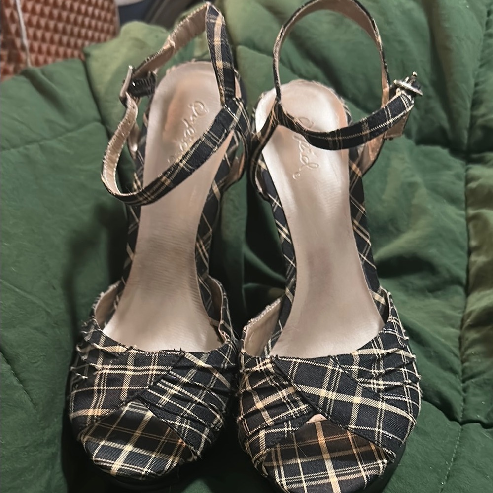Qupid Black and Cream Heels with Open Toe and Slim Stiletto